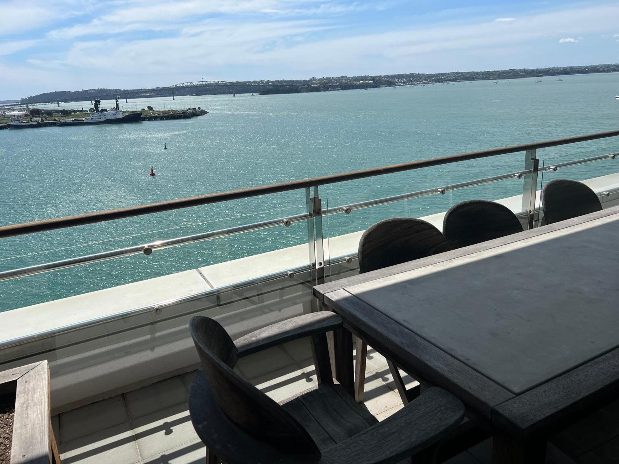 Waterfront Seaview Hotel Apartment - Same Building Block As Auckland Hilton Exterior foto