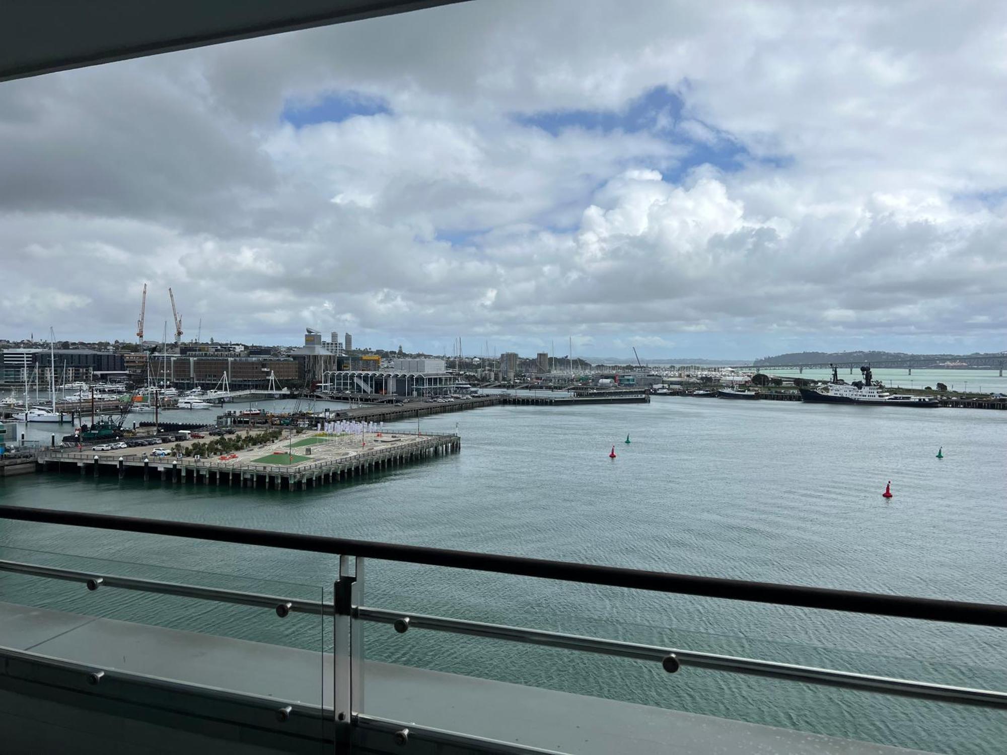Waterfront Seaview Hotel Apartment - Same Building Block As Auckland Hilton Exterior foto