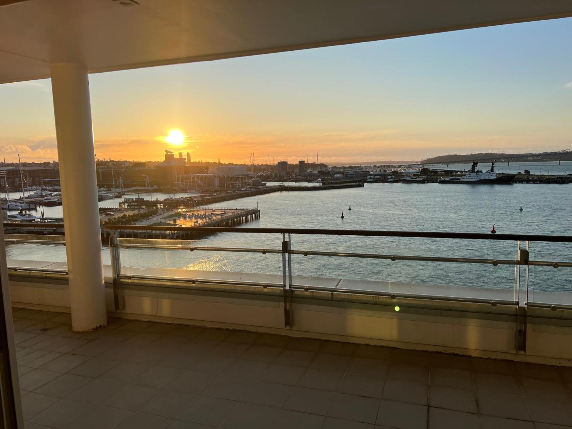 Waterfront Seaview Hotel Apartment - Same Building Block As Auckland Hilton Exterior foto