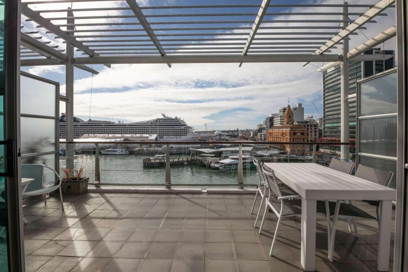 Waterfront Seaview Hotel Apartment - Same Building Block As Auckland Hilton Exterior foto
